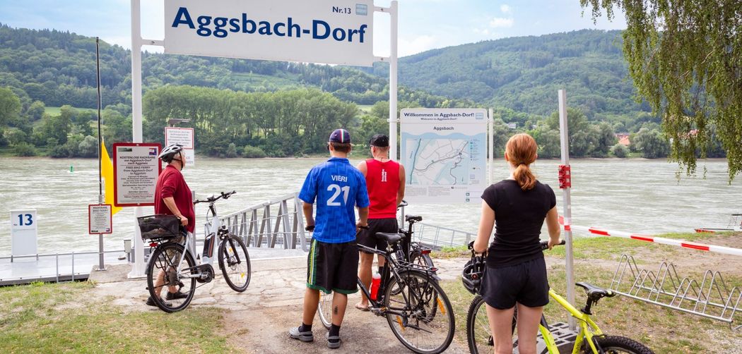 Bike ferry in Aggsbach-Dorf