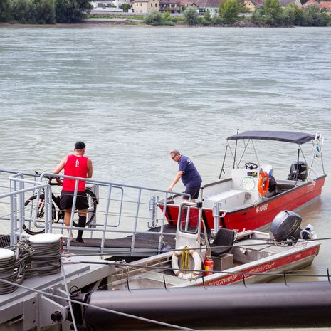 Bike ferry in Aggsbach-Dorf Bike ferry in Aggsbach-Dorf